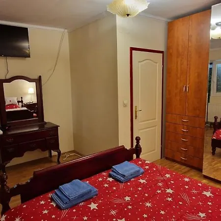 Julija 3 Appartamento Pančevo